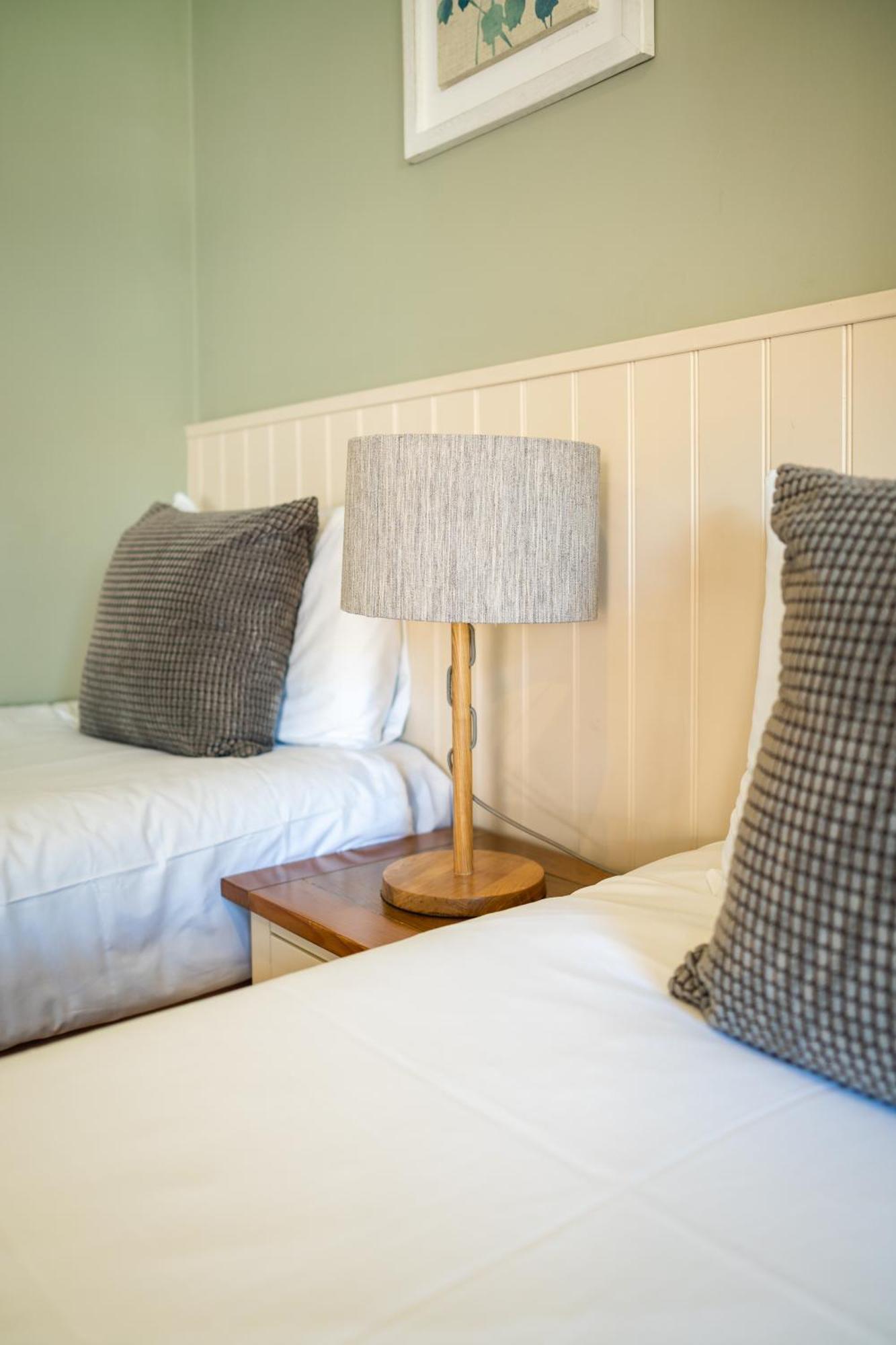 The Oyster Smack Hotel Burnham-on-Crouch Eksteriør billede